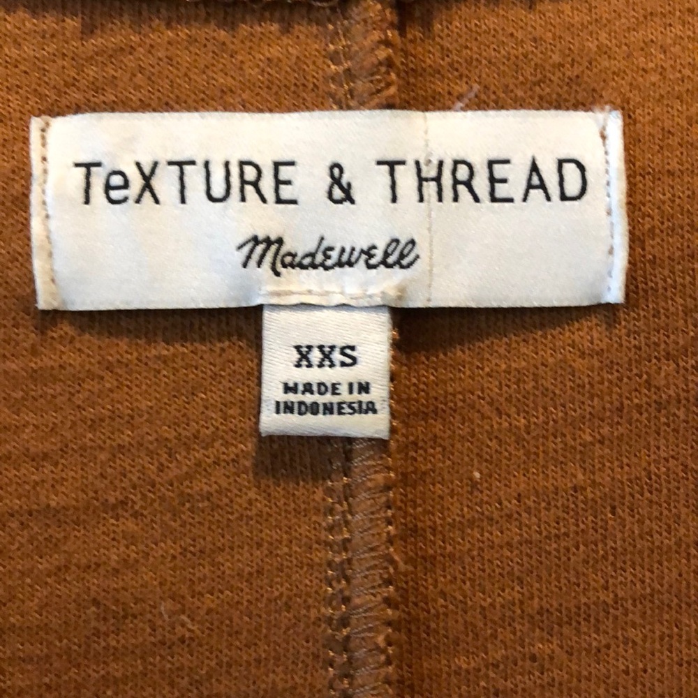 Texture & Thread Madewell Top - Picture 2 of 4